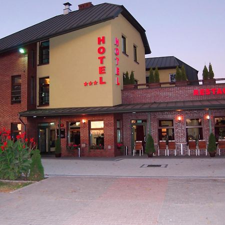 沃托酒店 Zamość 外观 照片