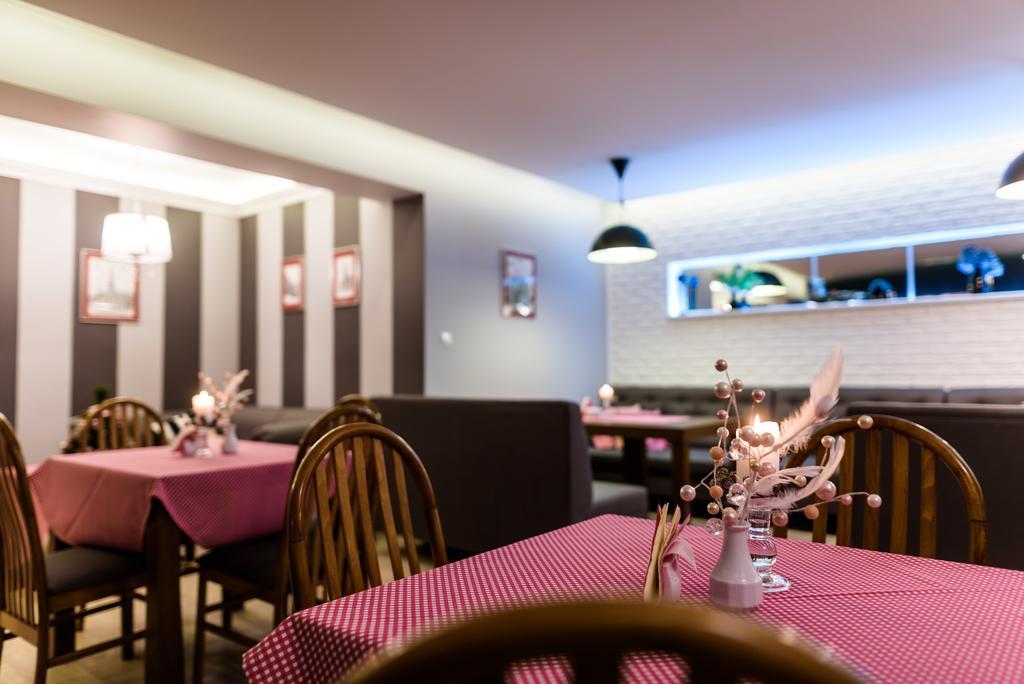 沃托酒店 Zamość 外观 照片